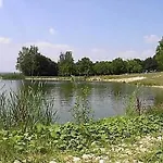 Grosse In Sinbronn Mit Garten By Interhome Lägenhet *